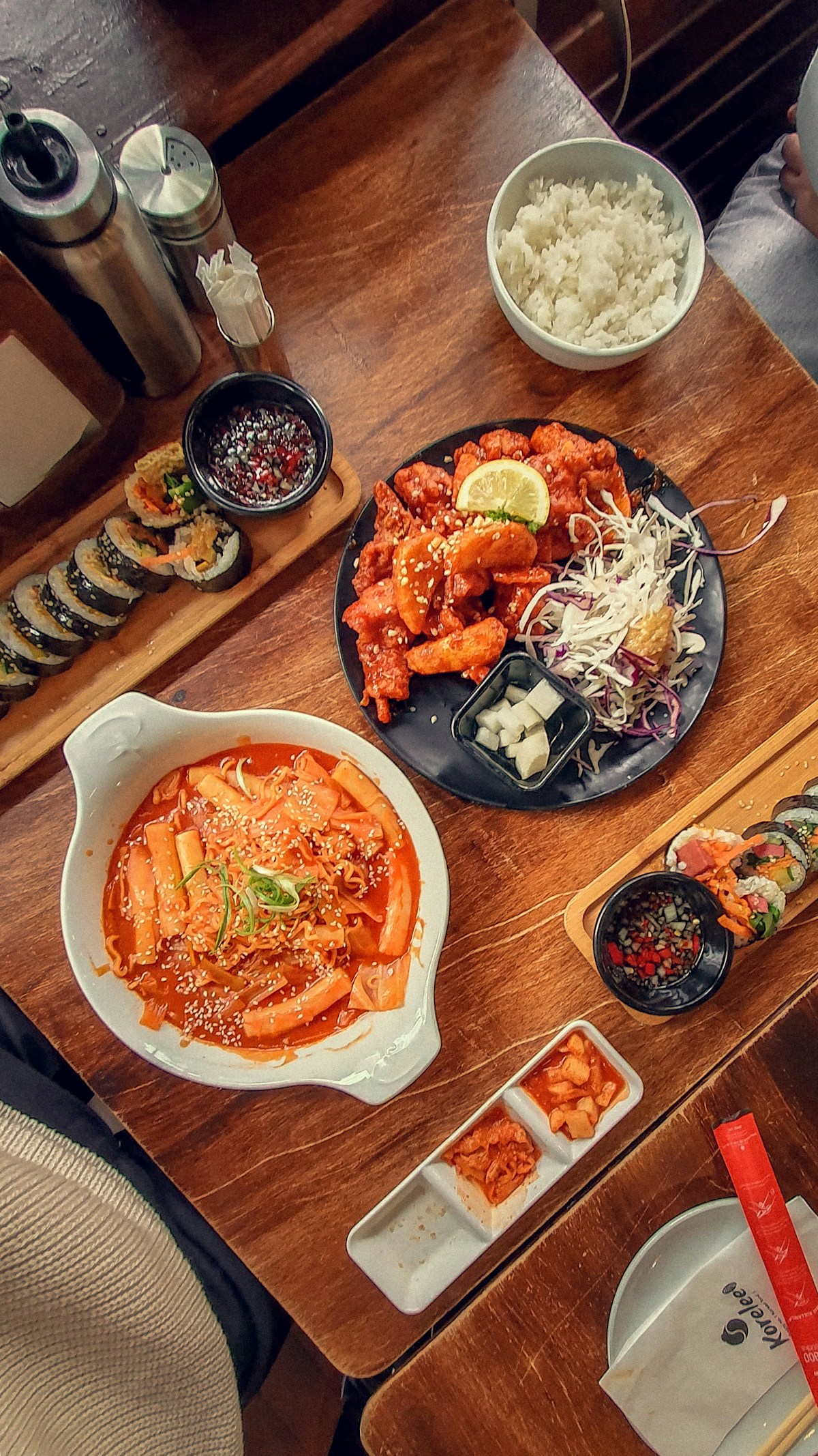 Sundae – ‘Vua Đường Phố’ Hàn Quốc Có Gì Mà 50 Triệu Người ‘Nghiện’? 7 Biến Tấu ‘Cực Phẩm’ Khiến Bạn Phải ‘Chuốc’ Ngay!