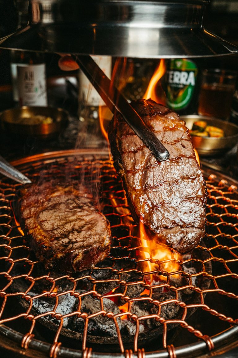 Bulgogi – ‘Kiệt Tác’ Thịt Bò Ướp Hàn Quốc Có Gì Mà Cả Thế Giới ‘Phát Cuồng’? 7 Bí Mật Nước Ướp ‘Thần Thánh’ Khiến Bạn Nghiện Ngay Lần Đầu!