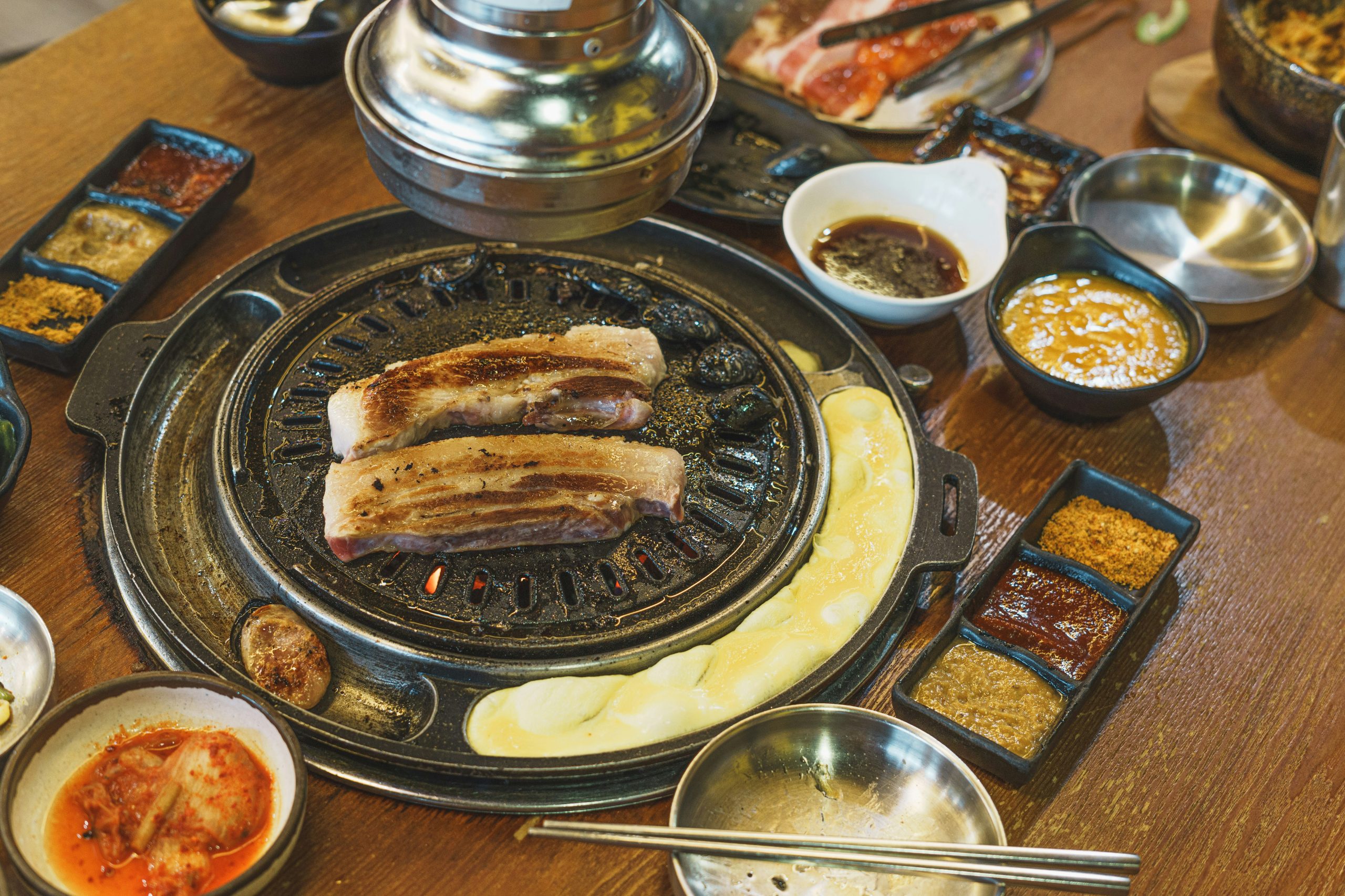Bulgogi (불고기) – Bí Quyết Làm Bò Nướng Sốt Trái Cây Mềm Tan Chuẩn Vị Hàn Quốc