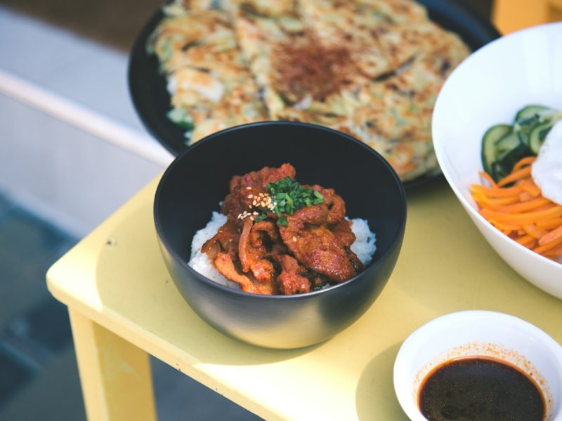Haemul Pajeon (해물파전) – Bí Quyết Làm Bánh Xèo Hải Sản Hàn Quốc Giòn Rụm Chuẩn Vị Tại Nhà