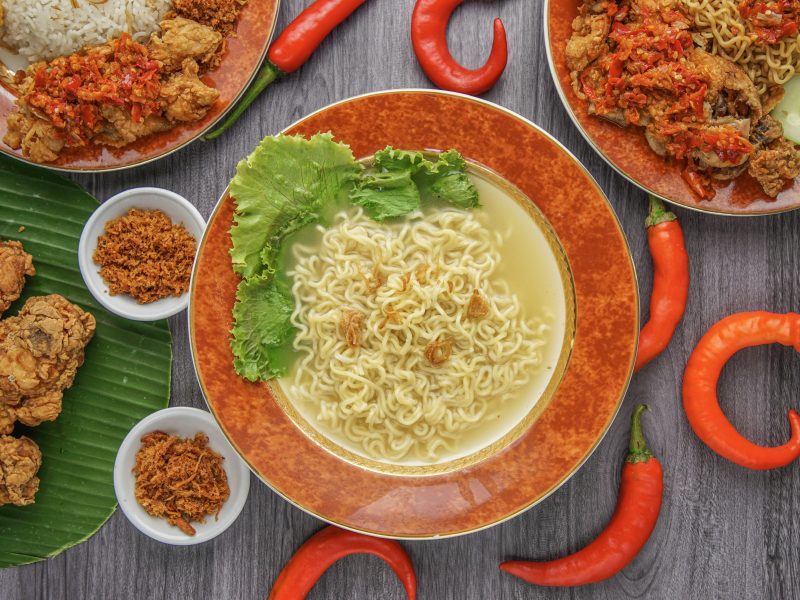Miyeok-guk (미역국) – Bí Quyết Nấu Canh Rong Biển Thịt Bò Thanh Ngọt, Bổ Dưỡng Chuẩn Vị Hàn Quốc Tại Nhà