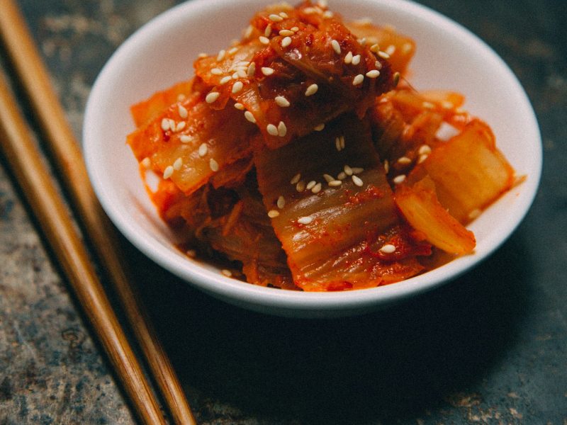 Kimjang (김장) – Bí Quyết Muối Kimchi Cả Mùa Đông Của Người Hàn: Tỉ Lệ Muối Chuẩn, Sốt Ớt Đậm Đà, Giòn Ngọt Suốt 4 Tháng